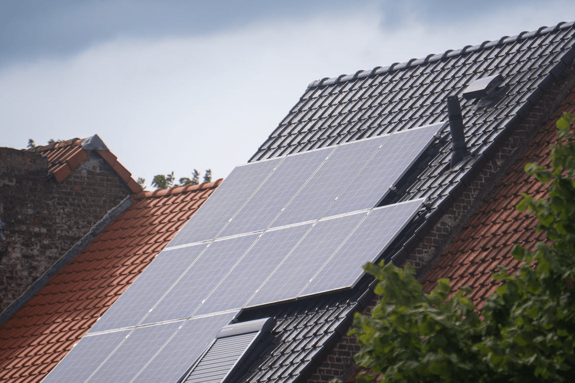 Photovoltaikanlage auf Hamburger Wohnhaus